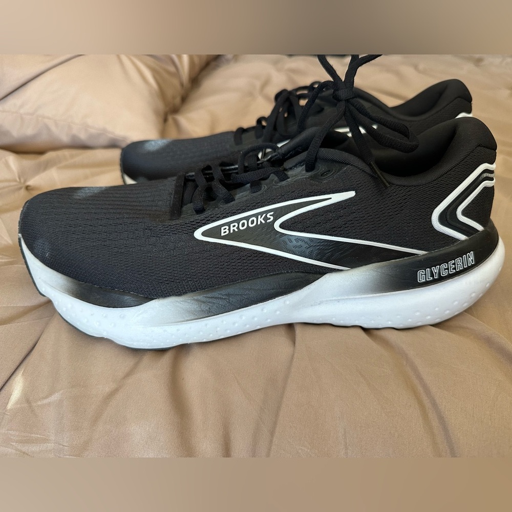 Brooks Black and White Athletic Sneakers